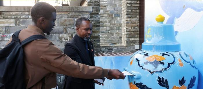 Perjalanan 500 Tahun: Membagikan Kisah Qionghai ke Seluruh Dunia