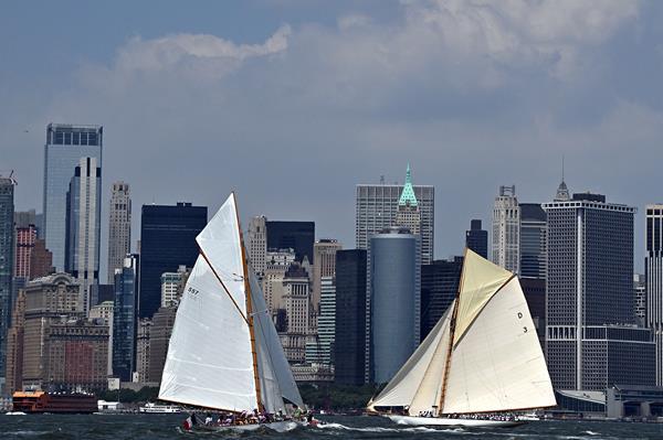 Tuiga (1909) and Viola (1908): two Yacht Club de Monaco legends in New York for an historic campaign along the East Coast of the United States