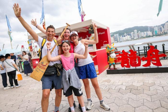 HKTB's Sun Life Hong Kong International Dragon Boat Races Spread Waves of Summertime Excitement